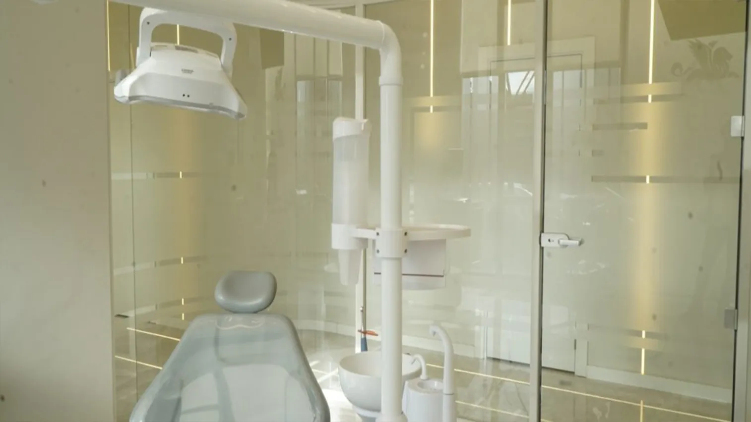  DENTLEON VİP AĞIZ VE DİŞ SAĞLIĞI POLİKLİNİĞİ  | Effect İzmir | Mimarlık ve Mühendislik İzmir